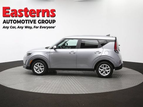 Used 2025 Kia Soul LX w/ LX Technology Package FWD image 59