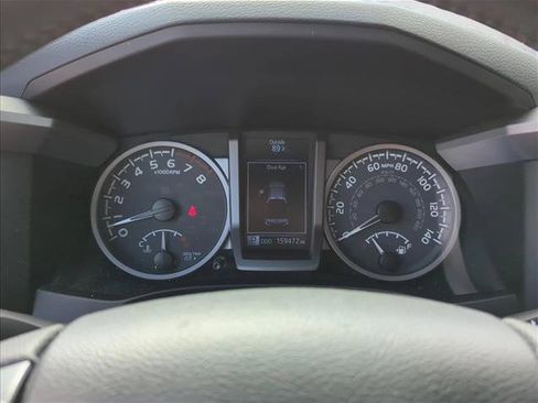 Used 2017 Toyota Tacoma Limited image 13