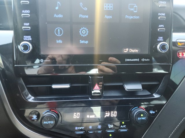 Used 2023 Toyota Camry XSE FWD image 11