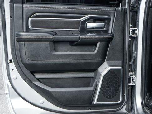 Used 2022 RAM 2500 Laramie w/ Night Edition AWD/4WD image 34
