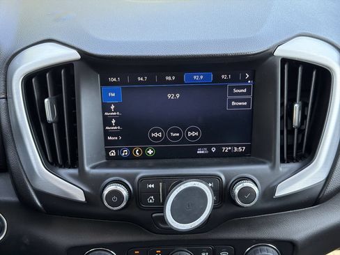 Used 2021 GMC Terrain SLT w/ Elevation Edition AWD/4WD image 16