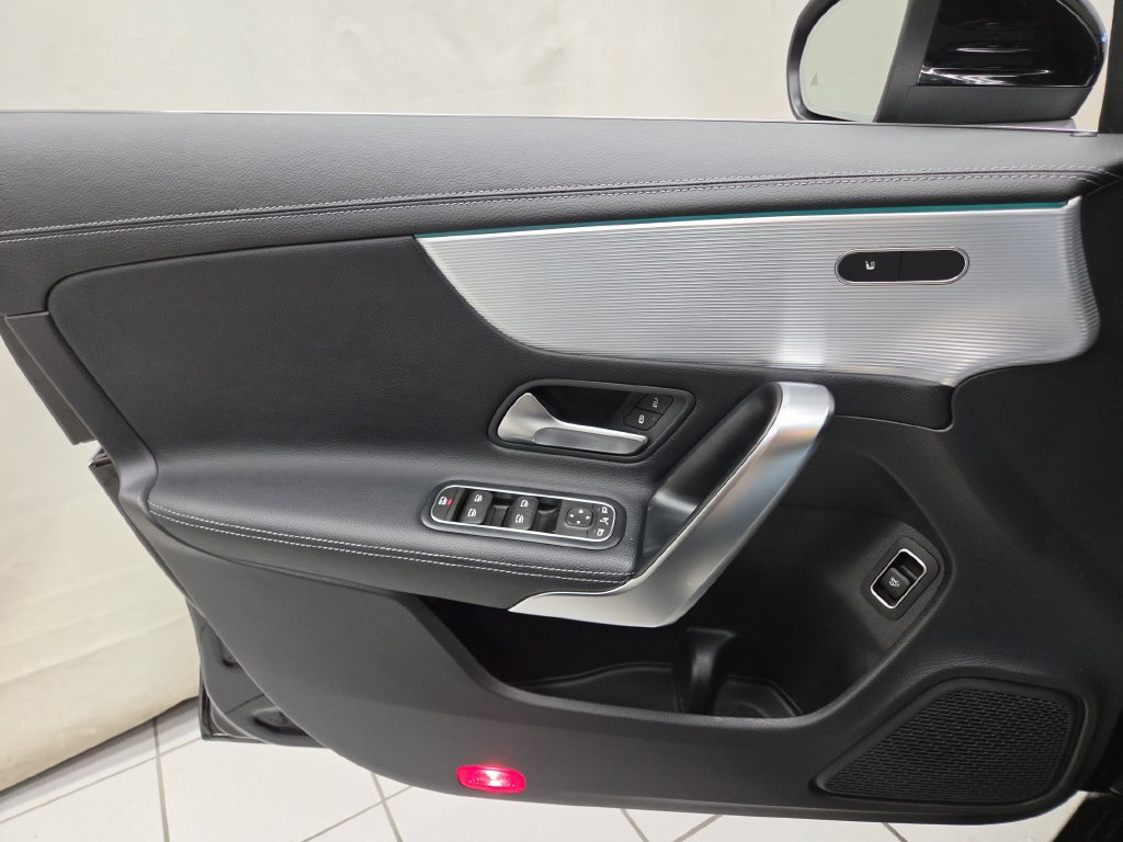 Used 2022 Mercedes-Benz CLA 250 4MATIC image 20