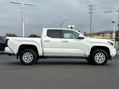 New 2026 Toyota Tacoma SR5 image 6