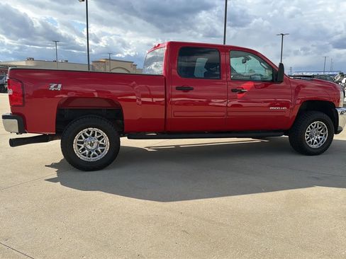 Used 2011 Chevrolet Silverado 2500 LT w/ Interior Plus Package AWD/4WD image 27
