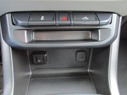 Used 2019 Chevrolet Colorado W/T image 11