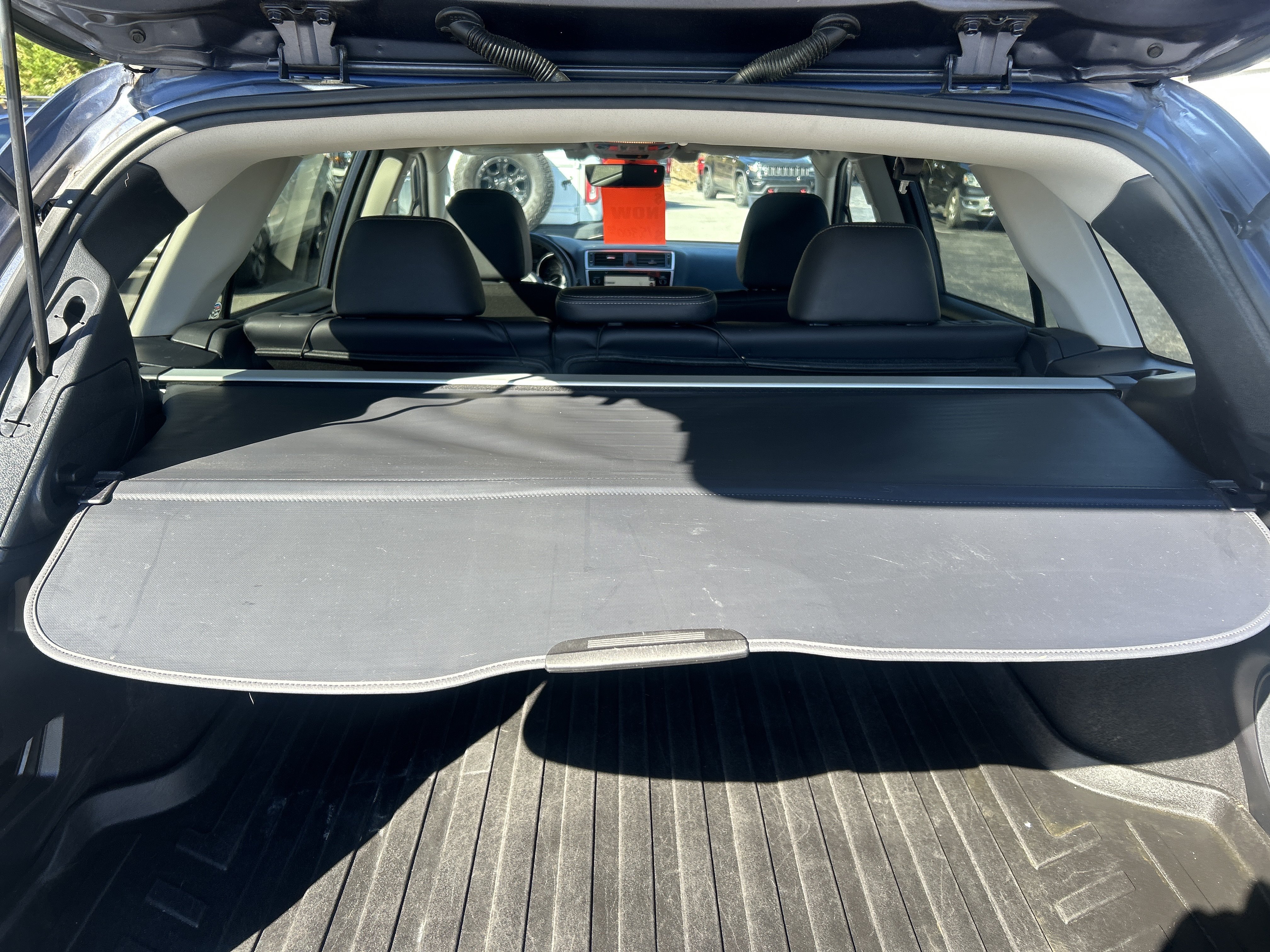 Used 2018 Subaru Outback 2.5i Limited AWD/4WD image 41