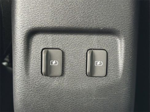 Certified 2023 Nissan Kicks SV image 36