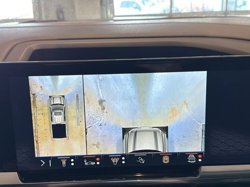 Used 2026 GMC Sierra 1500 SLT w/ SLT Premium Plus Package image 38