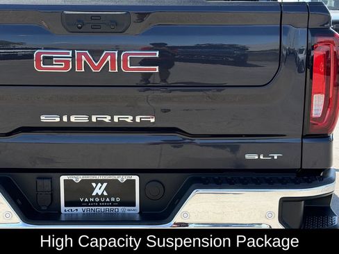 Used 2025 GMC Sierra 1500 SLT AWD/4WD image 9