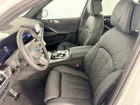 New 2027 BMW X7 xDrive40i w/ Executive Package AWD/4WD image 5