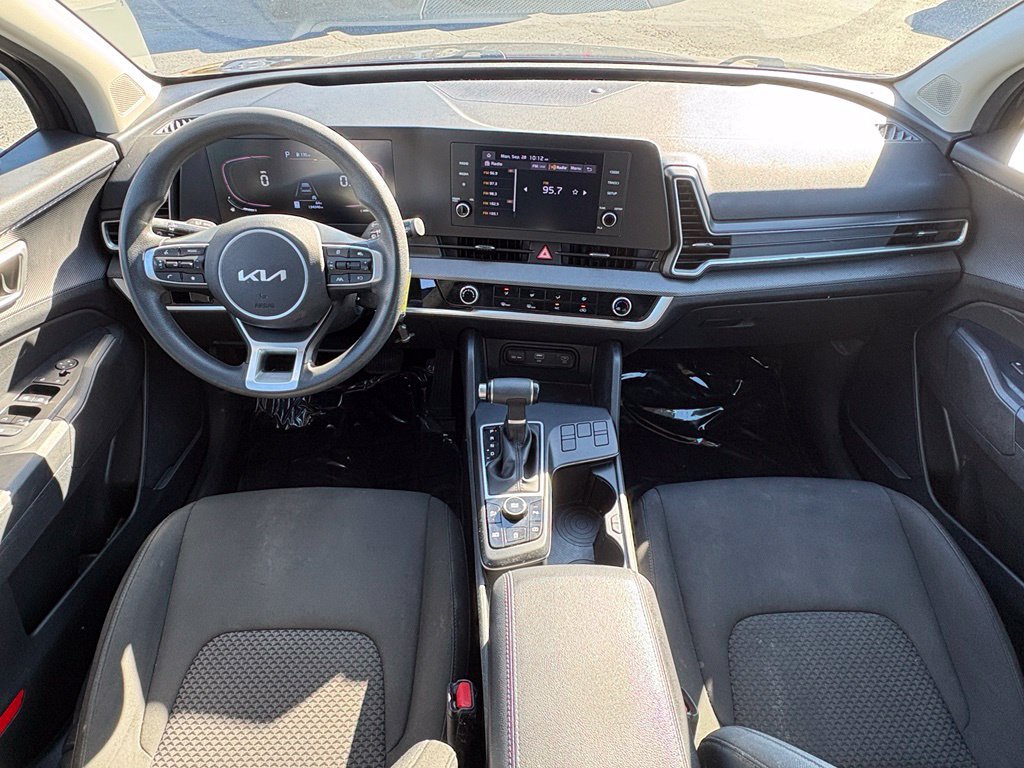 Used 2023 Kia Sportage LX FWD image 8