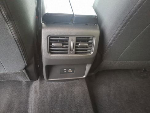 Certified 2023 Nissan Rogue SV image 20