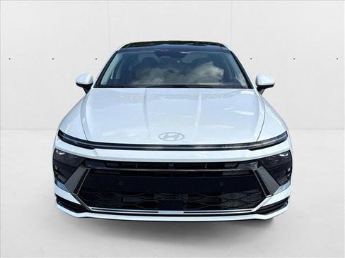 New 2025 Hyundai Sonata Limited image 6