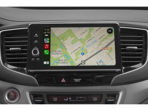 Used 2025 Honda Ridgeline Sport image 11