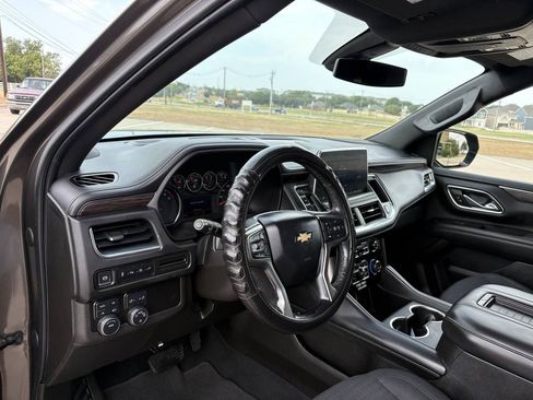 Used 2021 Chevrolet Tahoe LS AWD/4WD image 16