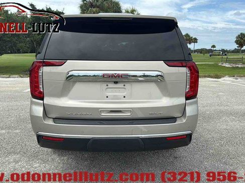 Used 2021 GMC Yukon XL SLT w/ SLT Premium Package AWD/4WD image 9