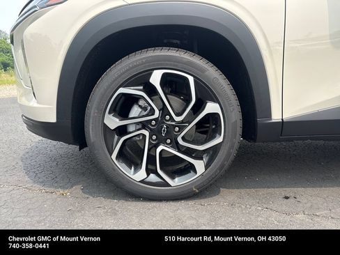 New 2026 Chevrolet Trax RS FWD image 21