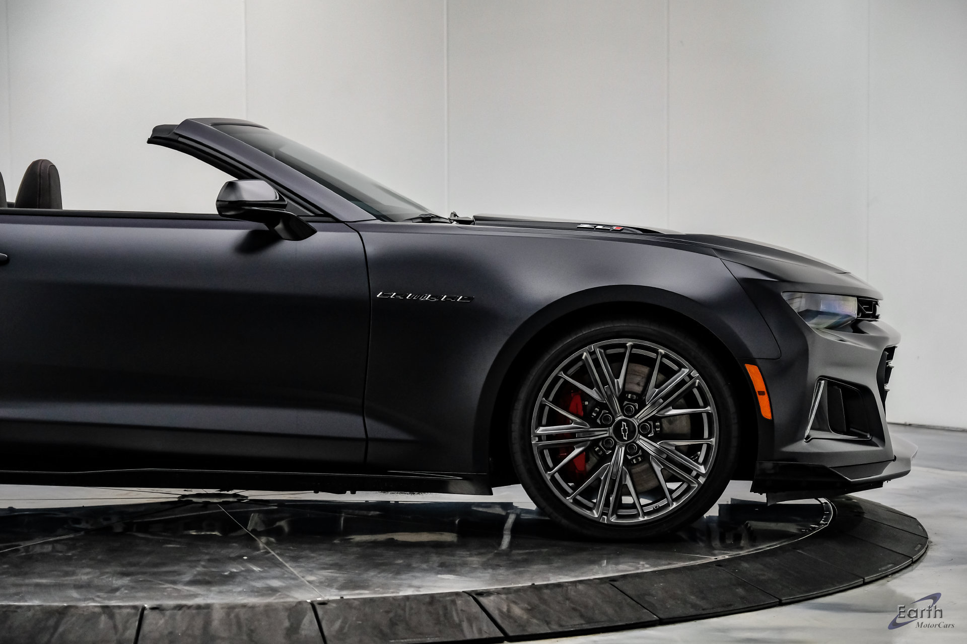 Used 2024 Chevrolet Camaro ZL1 RWD image 30