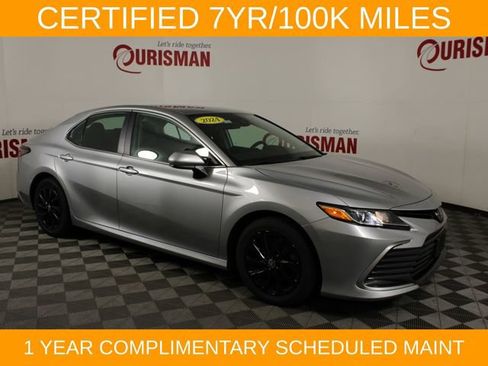 Used 2024 Toyota Camry LE FWD image 9