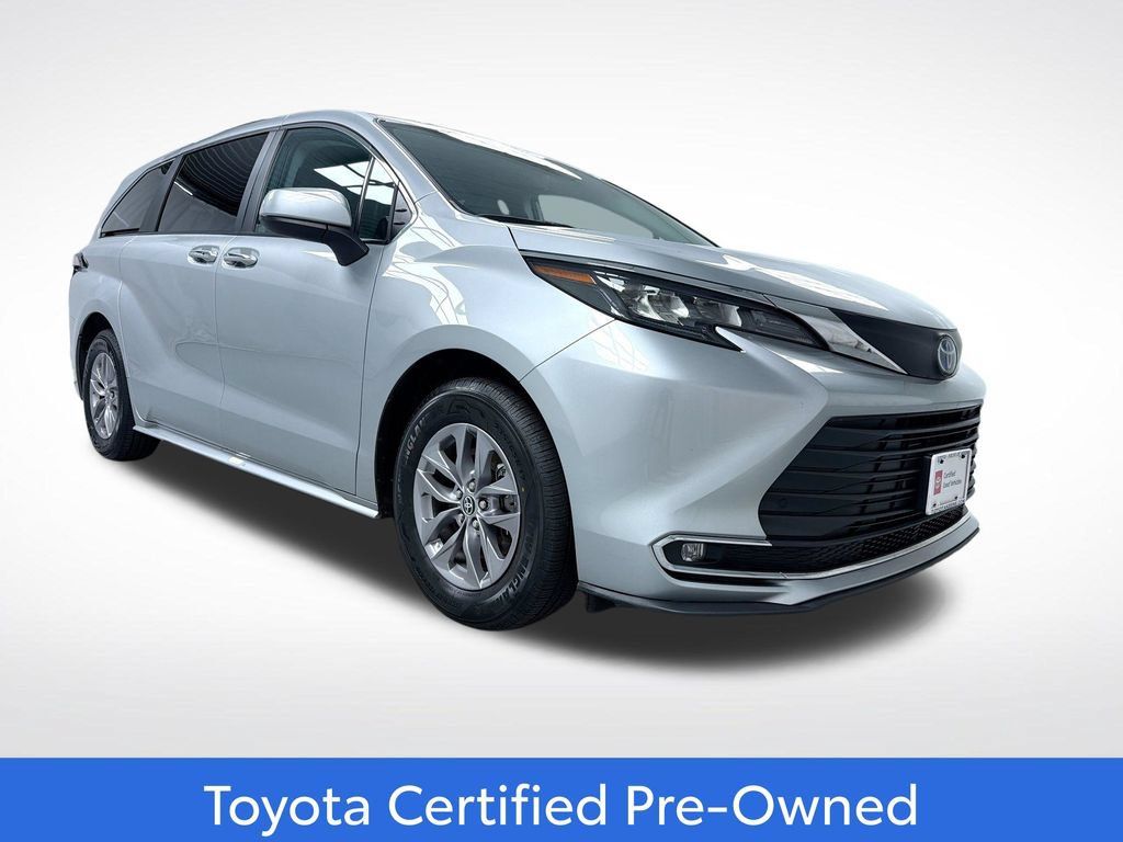 Certified 2024 Toyota Sienna XLE w/ XLE Plus Package AWD/4WD image 1