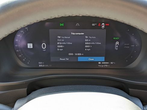Certified 2023 Volvo C40 P8 Recharge Ultimate AWD/4WD image 15