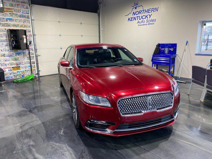 Used 2018 Lincoln Continental Premiere FWD image 1