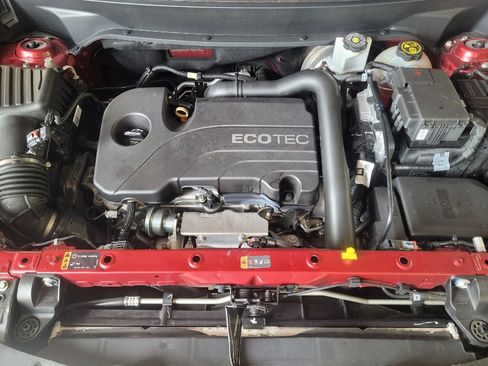 Used 2018 Chevrolet Equinox Premier image 30