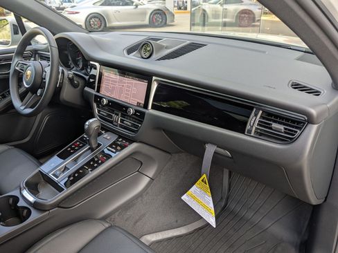 New 2026 Porsche Macan AWD/4WD image 26