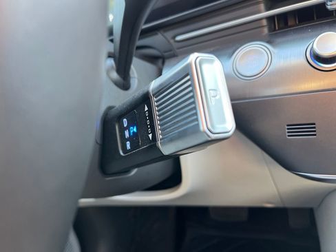 Used 2025 Hyundai Kona Limited image 25