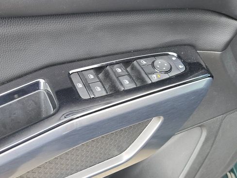 Used 2023 Nissan Pathfinder SL image 25