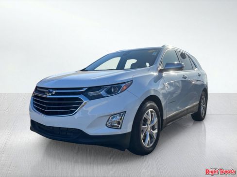 Used 2020 Chevrolet Equinox Premier FWD image 2