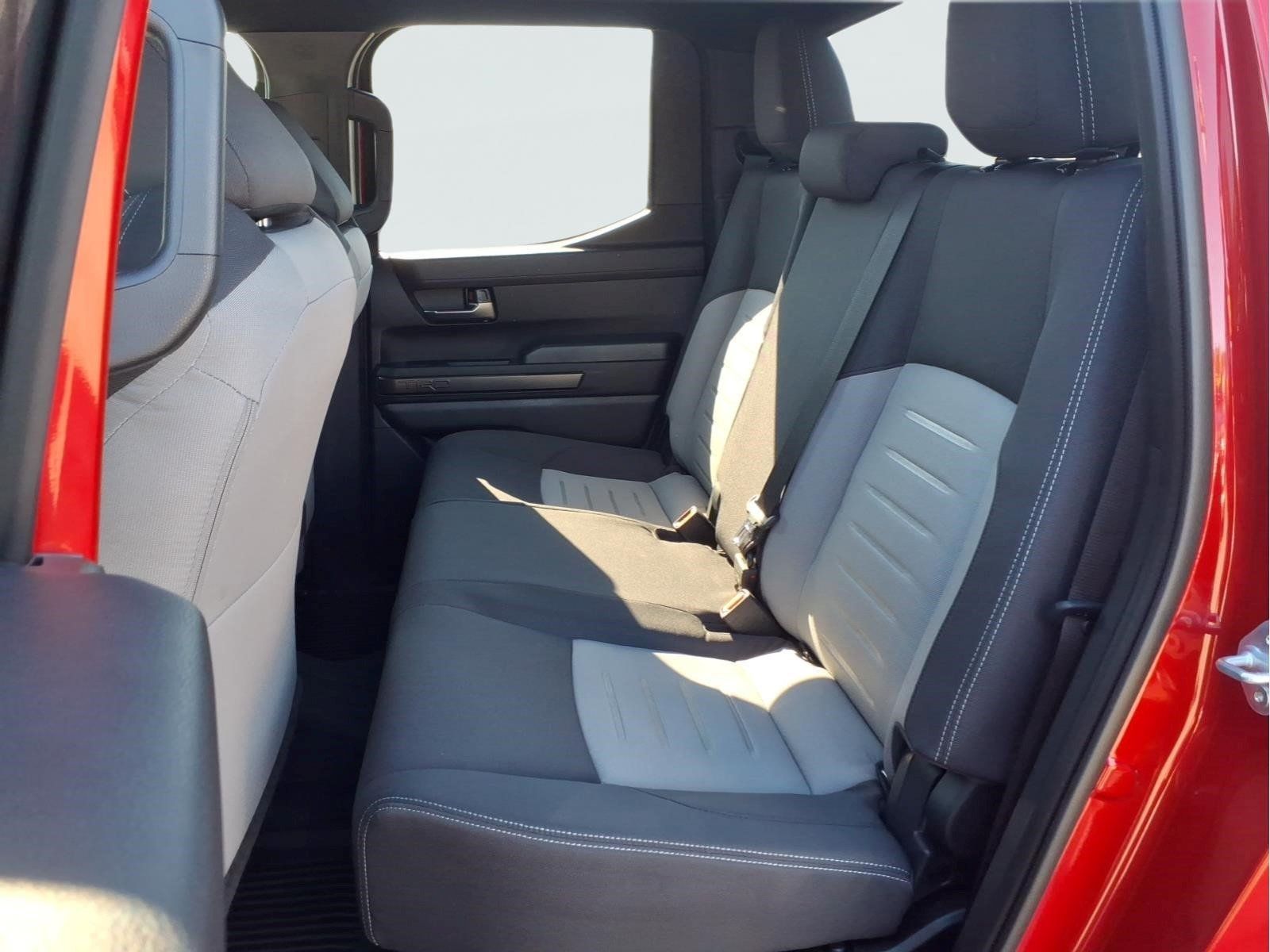 Used 2025 Toyota Tacoma TRD Off-Road AWD/4WD image 17