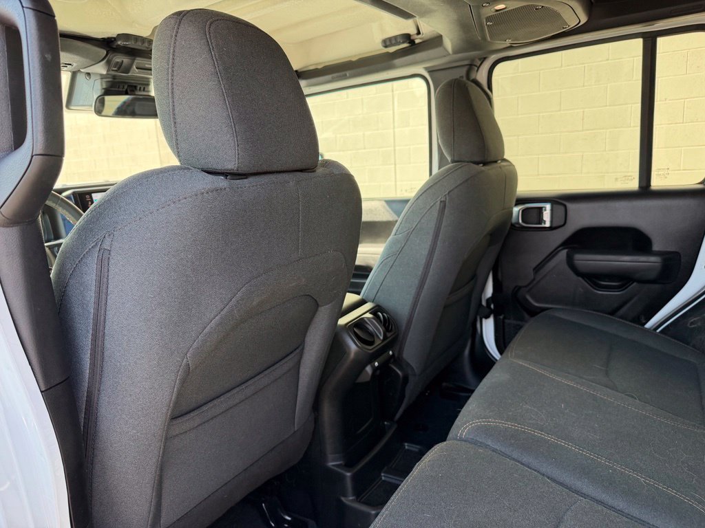 Used 2024 Jeep Wrangler Unlimited AWD/4WD image 23
