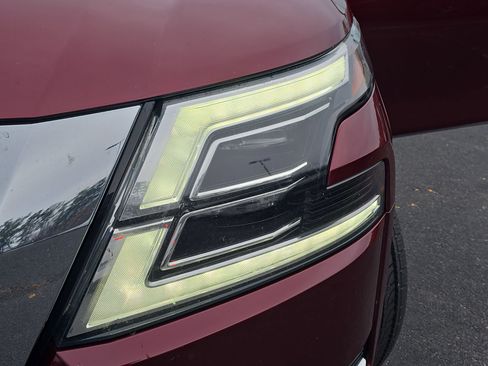 Used 2021 Nissan Armada Platinum w/ Captain's Chairs Package image 31