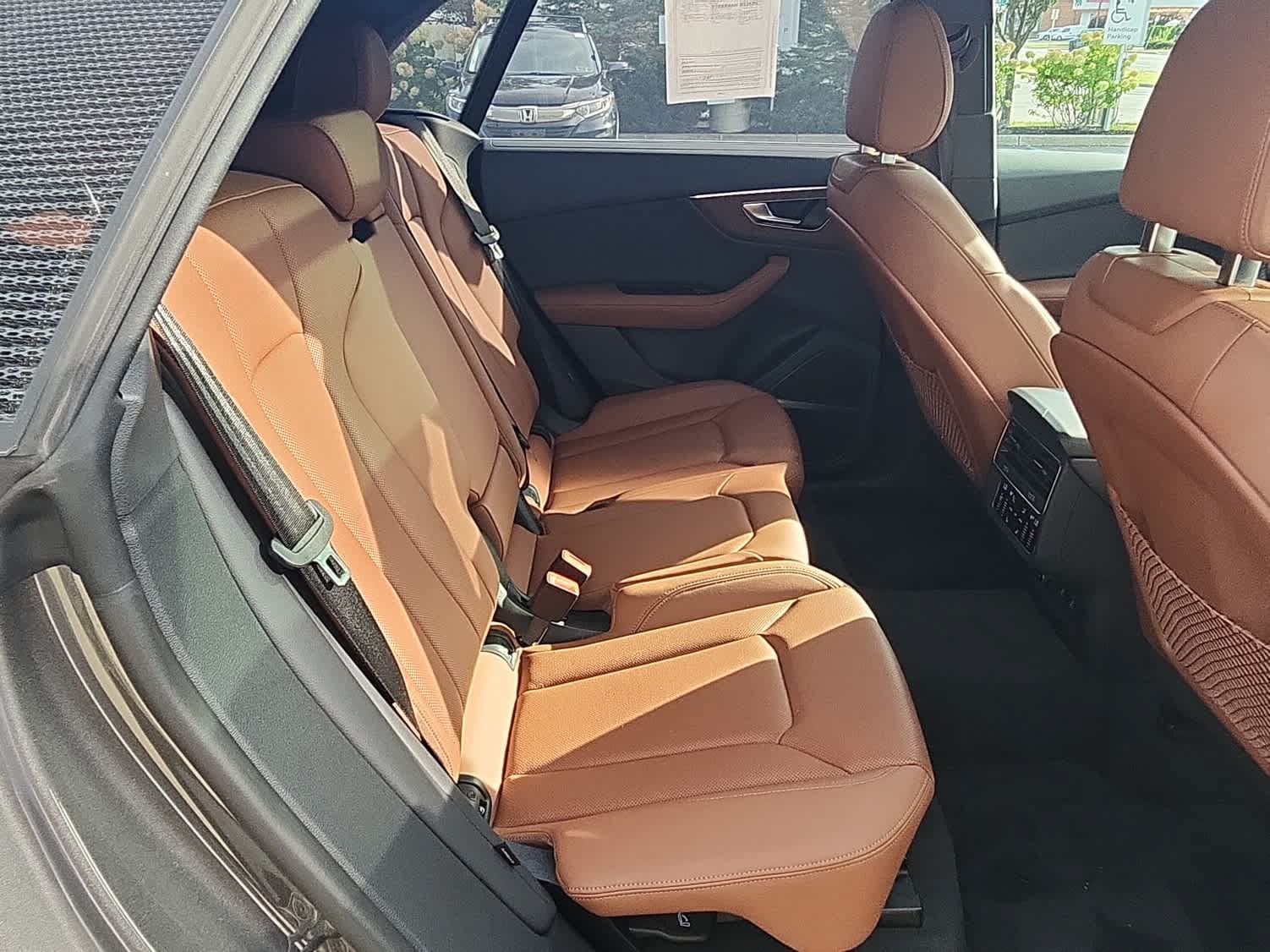 Certified 2025 Audi Q8 Premium Plus AWD/4WD image 41