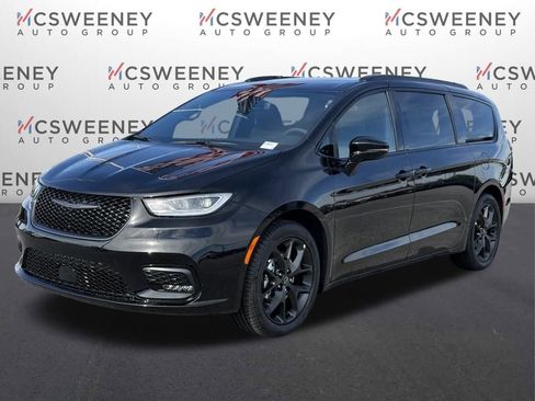 New 2026 Chrysler Pacifica Select w/ S Appearance Package image 1