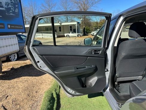 Used 2012 Subaru Impreza 2.0i Premium w/ All-Weather Pkg image 13