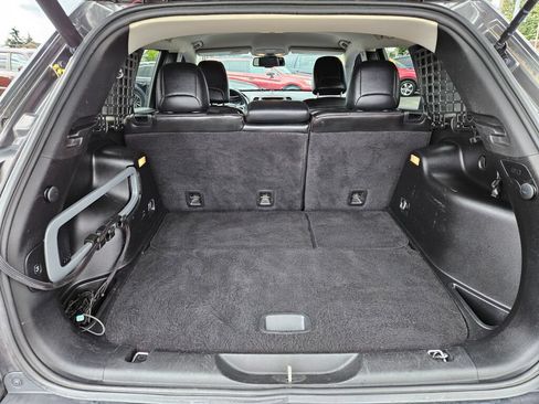 Used 2015 Jeep Cherokee Trailhawk w/ Comfort/Convenience Group AWD/4WD image 14