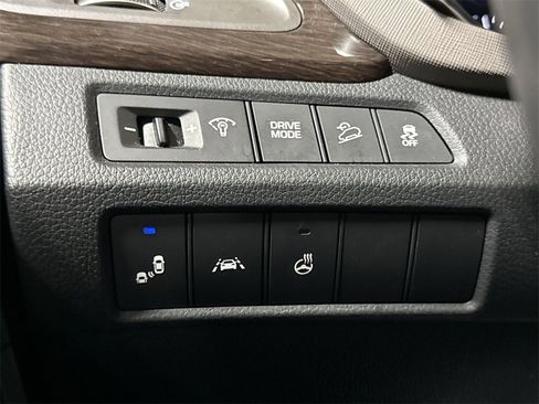 Used 2017 Hyundai Santa Fe Sport w/ 2.0T Ultimate Tech Package 05 image 19