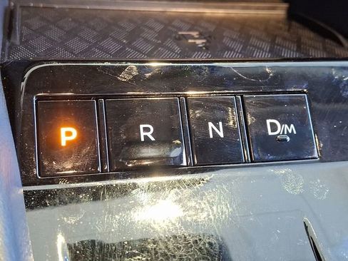 Used 2025 Nissan Murano SL image 16