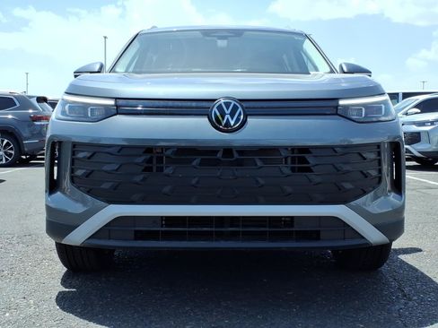 New 2026 Volkswagen Tiguan SE AWD/4WD image 2