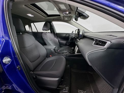 Certified 2024 Toyota Corolla Cross LE w/ Moonroof Package AWD/4WD image 28