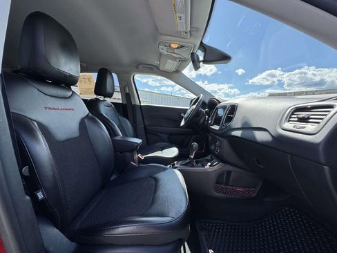 Used 2019 Jeep Compass Trailhawk AWD/4WD image 15