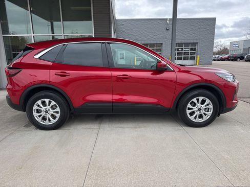 Certified 2023 Ford Escape Active w/ Tech Pack #2 image 9