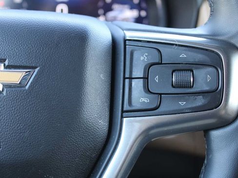 Used 2023 Chevrolet Tahoe Premier AWD/4WD image 16