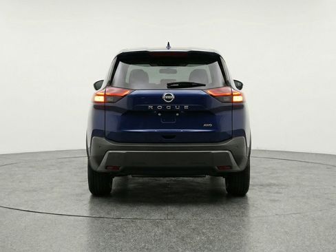 Used 2025 Nissan Rogue SV image 7