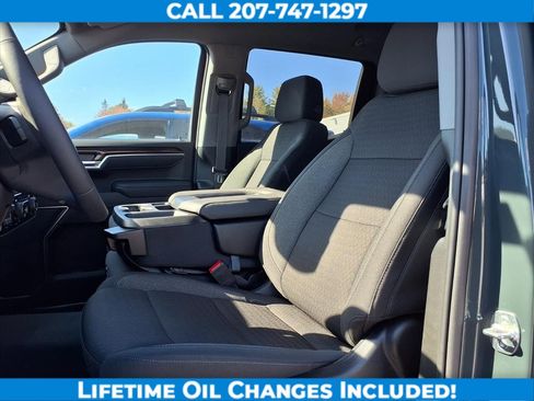 Used 2025 Chevrolet Silverado 1500 LT image 17
