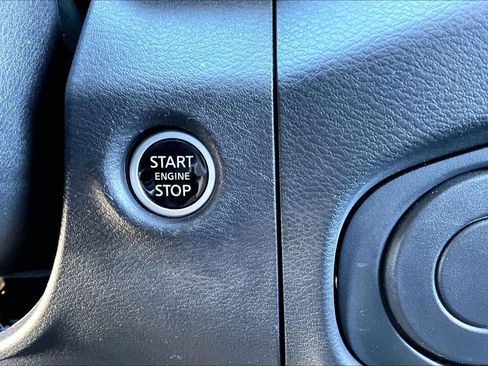 Certified 2023 Nissan Frontier SV w/ Technology Package image 34