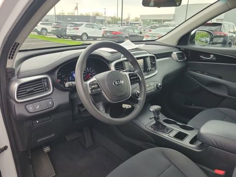 Used 2020 Kia Sorento LX AWD/4WD image 18