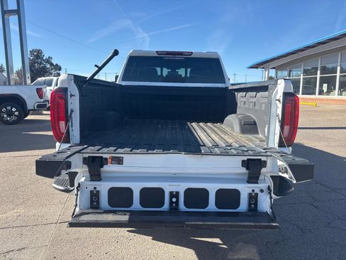 Used 2022 GMC Sierra 2500 Denali image 6